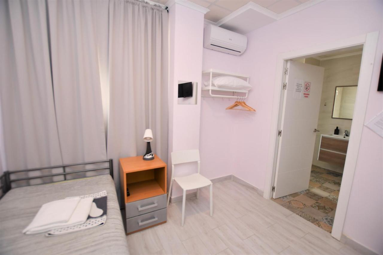 Hostal 7A Torrevieja Exterior foto